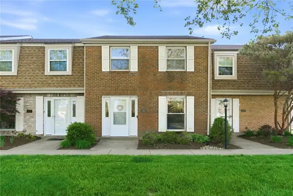 1414 Crown Point Court, Beavercreek, OH 45434