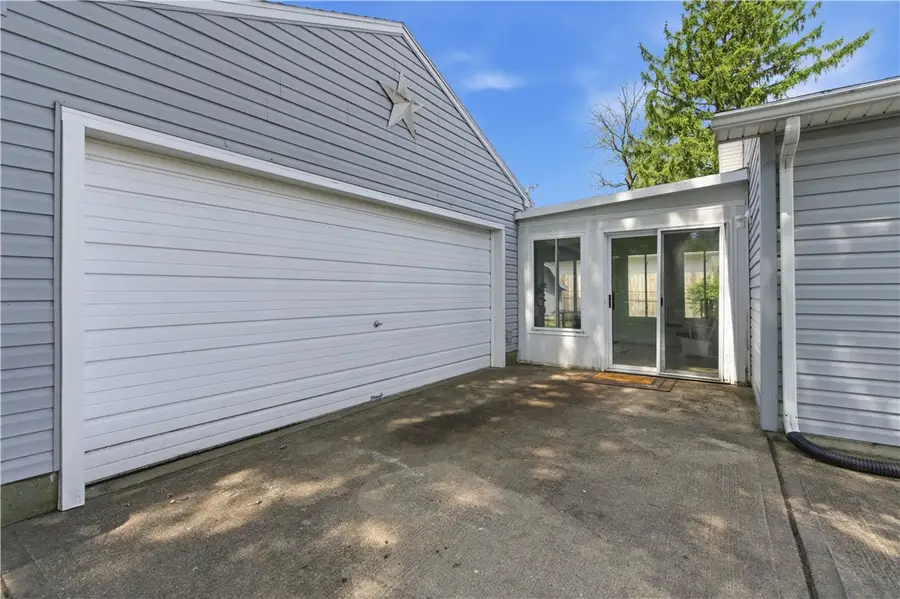 403 Ridgebury Drive, Xenia, OH 45385 - #3