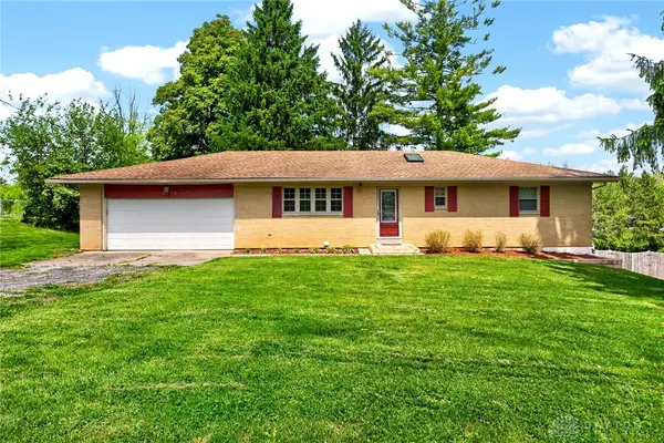 3598 Roselawn Drive, Beavercreek, OH 45430