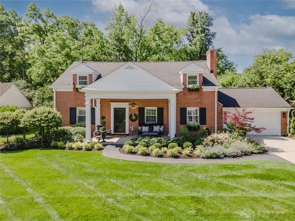 26 E Thruston Boulevard, Oakwood, OH 45409