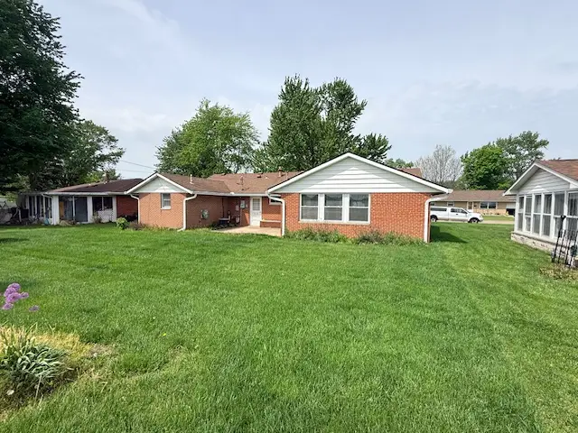 302 Kenyon Drive, Wilmington, OH 45177 - #2