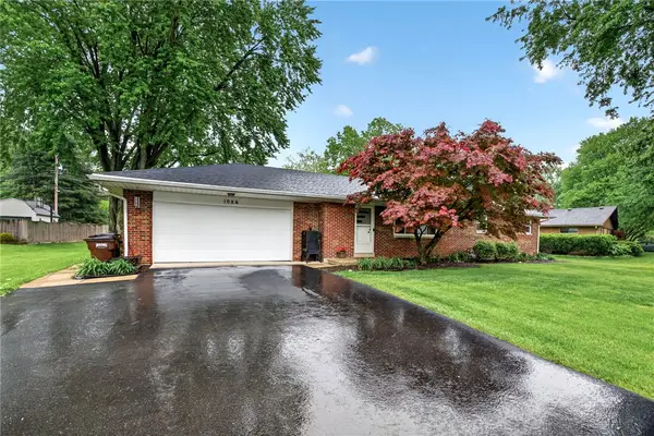 1086 Ceylon Circle, Beavercreek, OH 45430