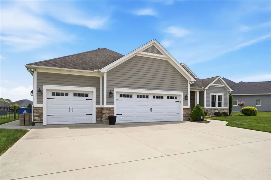 980 Greenmantle Drive, Monroe, OH 45373 - #3