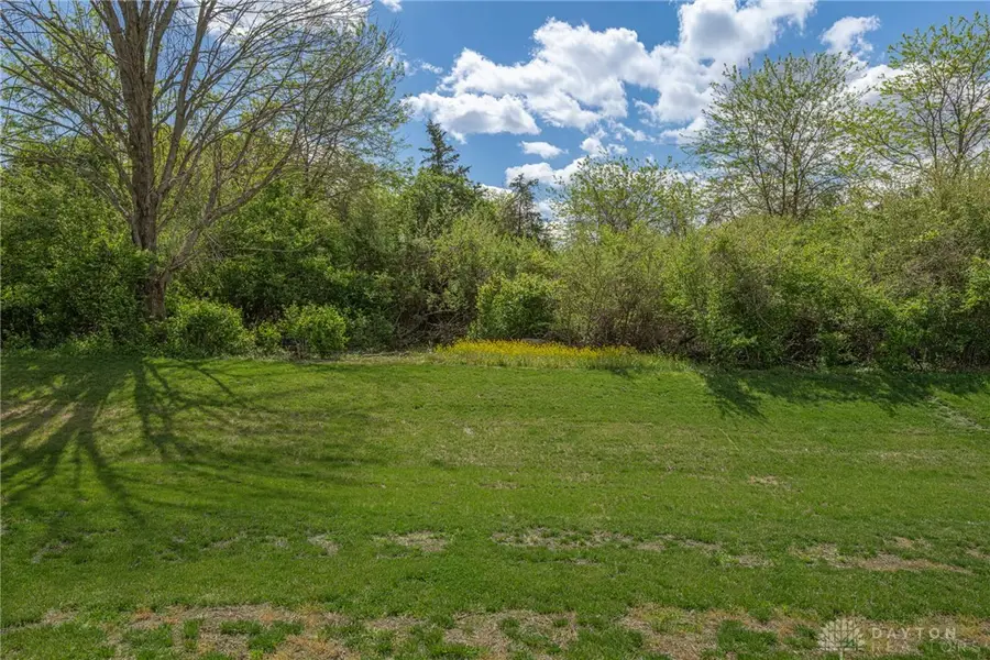 1128 Heathgate Way, Fairborn, OH 45324 - #2