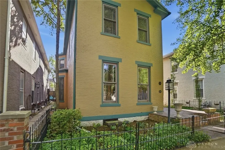 36 Tecumseh Street, Dayton, OH 45402 - #3