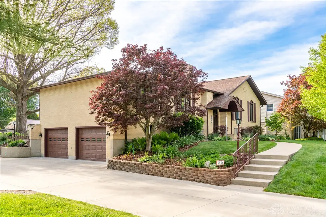 3806 Saint Andrews, Bath, OH 45324 - #1