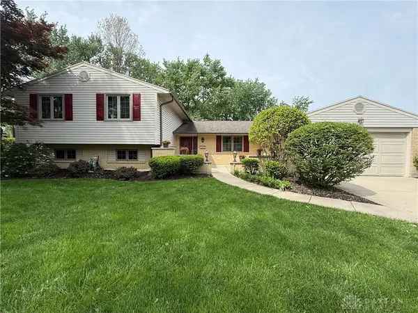 2272 Whispering Willow Circle, Kettering, OH 45440
