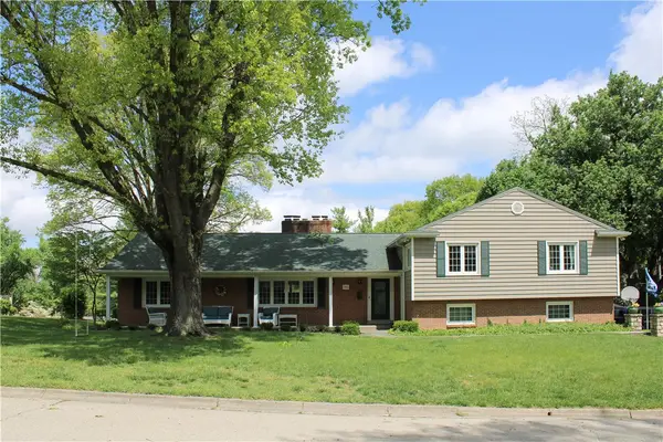 381 Highland Terrace, Kettering, OH 45429