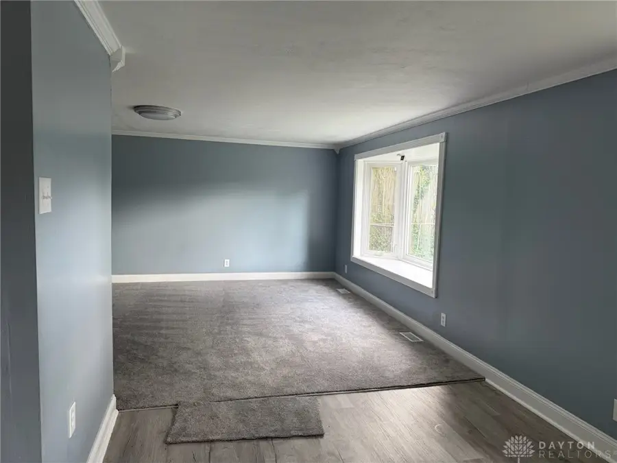 1218 Rona Parkway Drive, Fairborn, OH 45324 - #3