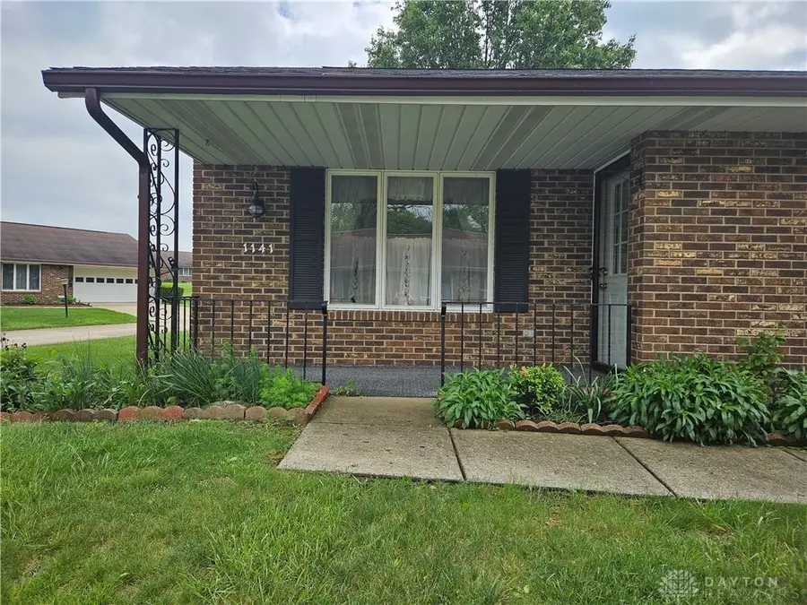 1141 W Brixton Drive, Springfield, OH 45503 - #3
