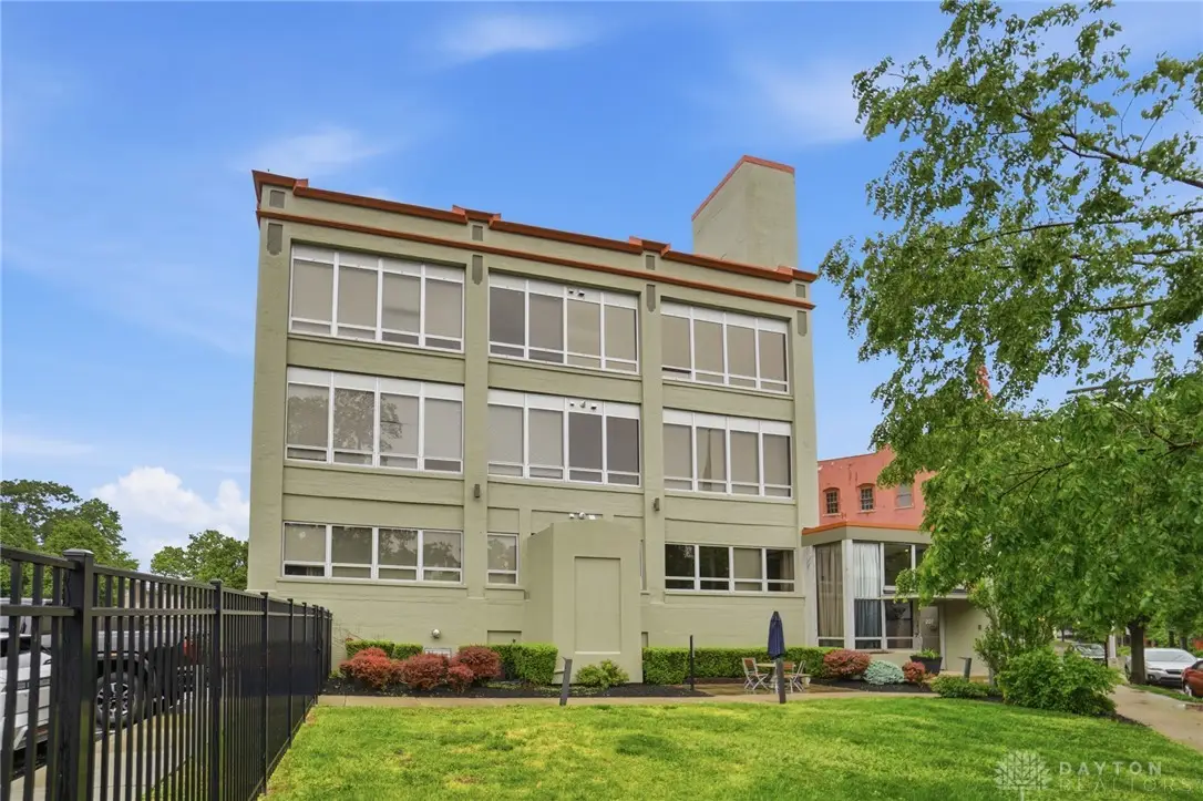 207 E Sixth #203, Dayton, OH 45402 - #1