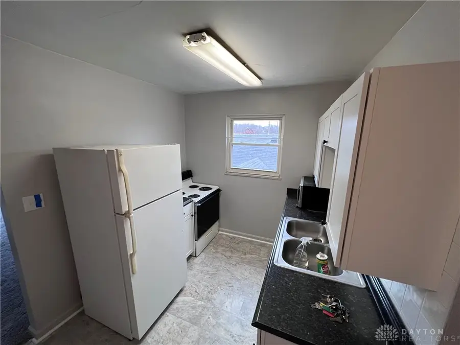 420 E Siebenthaler Avenue, Dayton, OH 45405 - #3