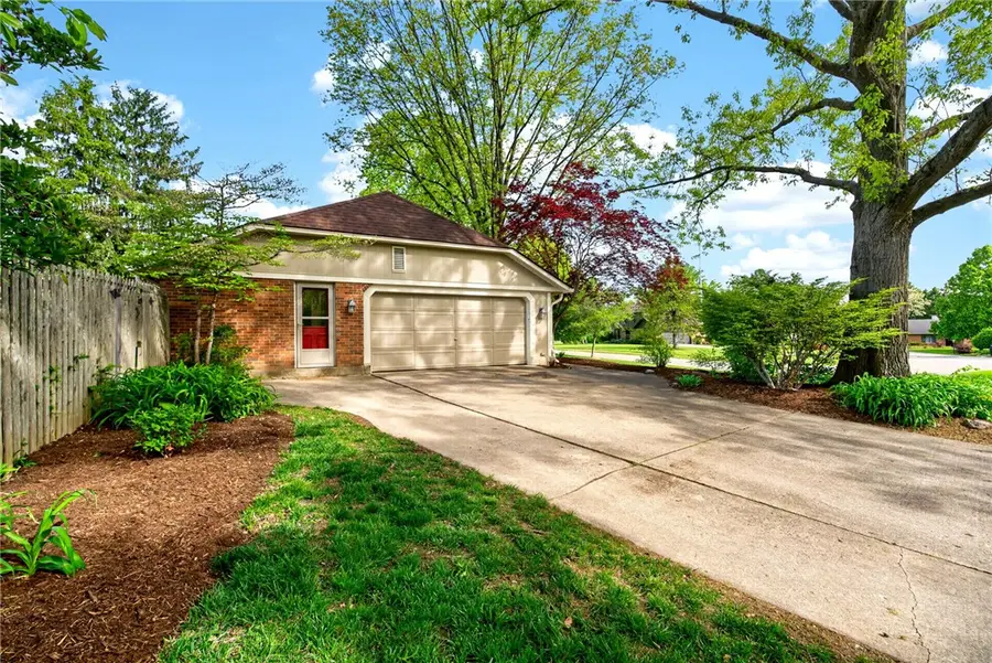 9019 Woodstream Lane, Centerville, OH 45458 - #3