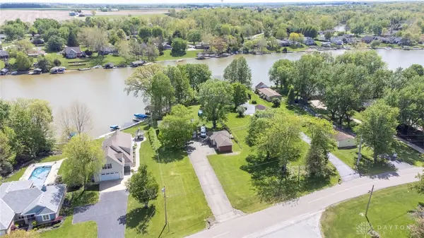 104 W Lakengren Drive, Eaton, OH 45320