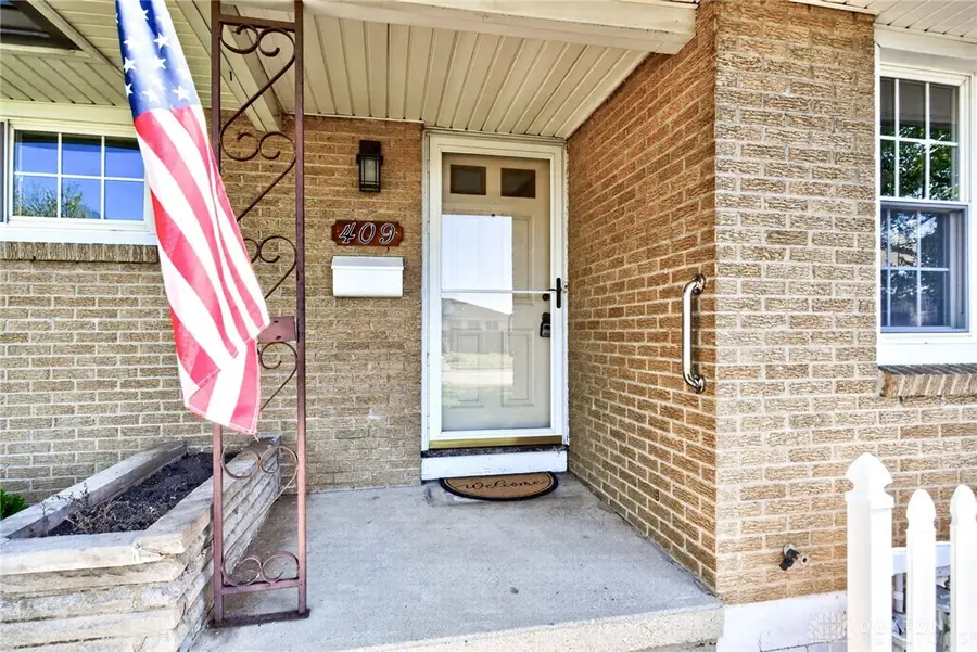 409 Grant Street, Fairborn, OH 45324 - #3