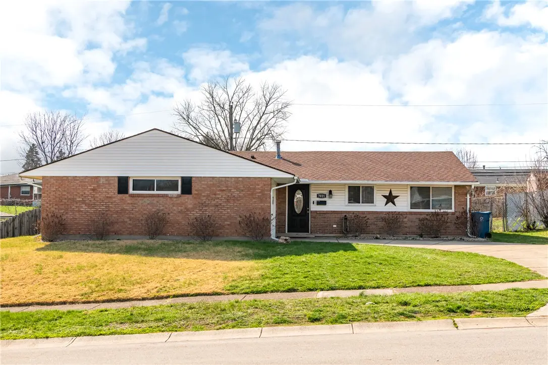 7021 Bascombe Drive, Huber Heights, OH 45424 - #1