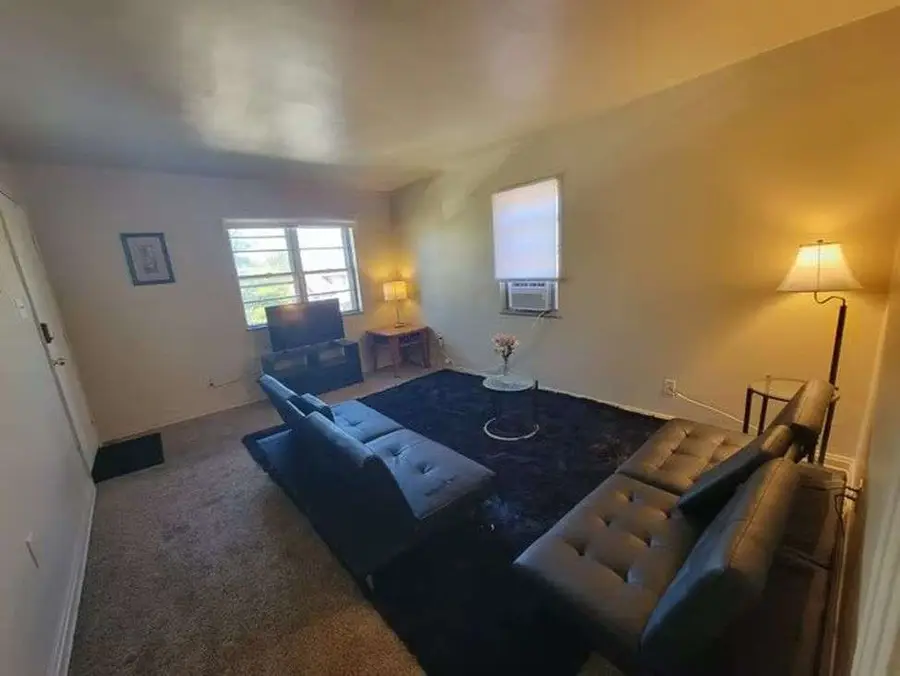 58 W Nottingham Road, Dayton, OH 45405 - #3