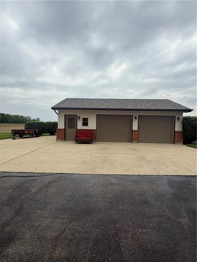5849 Sulphur Springs Road, Brookville, OH 45309 - #2