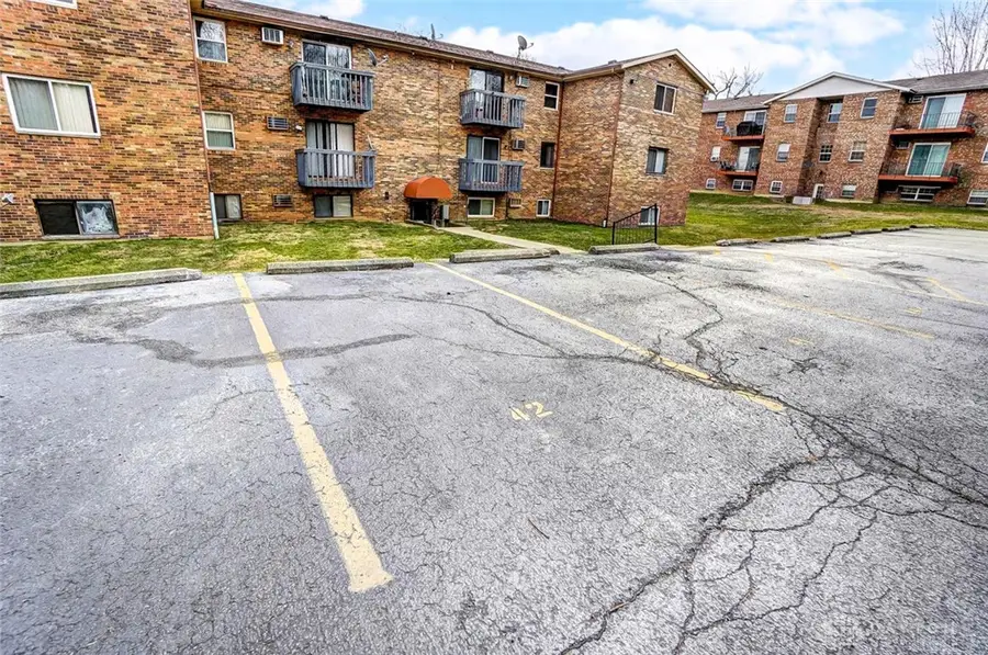 5453 Camelot Drive #42, Fairfield, OH 45014 - #2