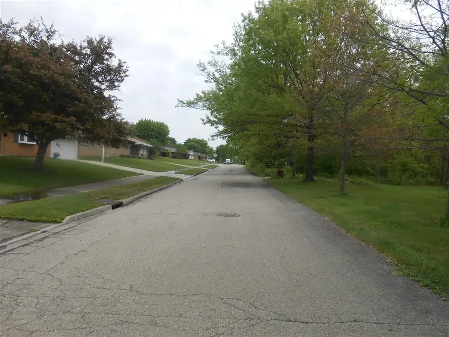 2219 Stop 8 Road, Butler, OH 45414 - #2