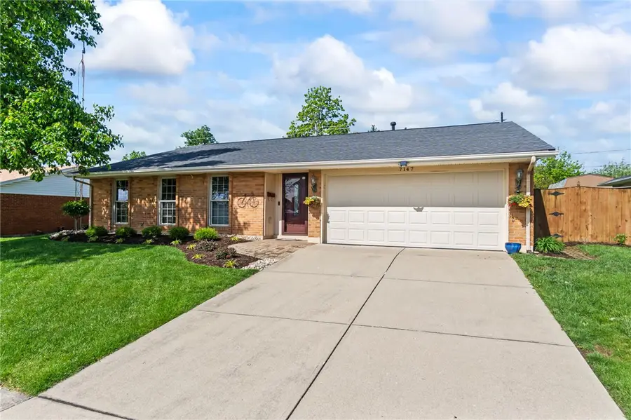 7147 Chadbourne Drive, Huber Heights, OH 45424 - #3