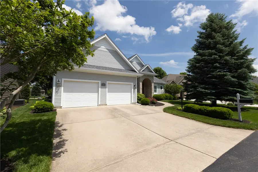 701 Westlake Drive, Troy, OH 45373 - #2