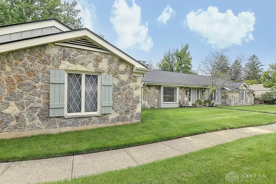 6107 Old Spanish Trail, Washington, OH 45459 - #2