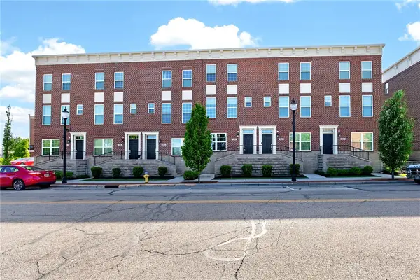 24 N Center Street, Springfield, OH 45502