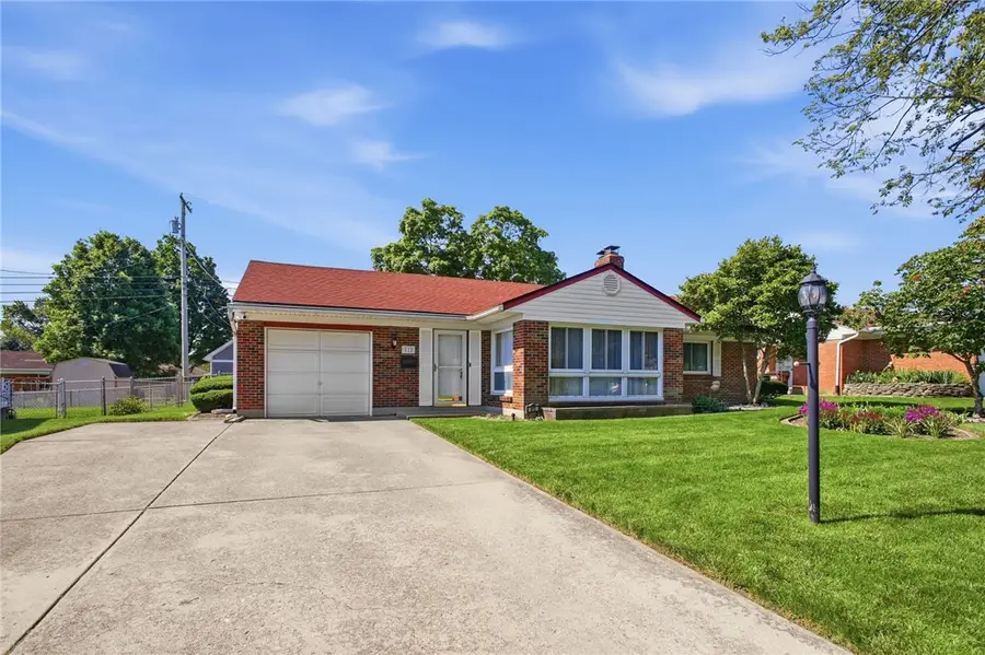 812 Hollendale Drive, Kettering, OH 45429 - #3