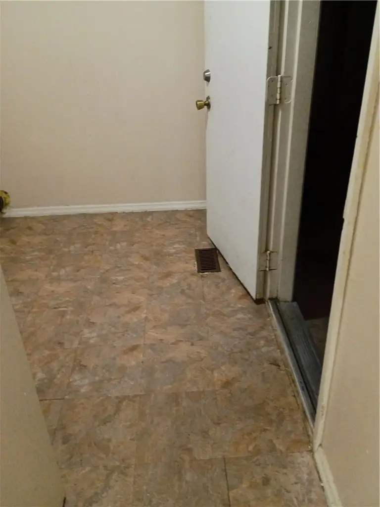 8454 Trowbridge Way, Huber Heights, OH 45424 - #3