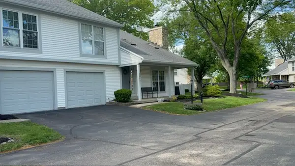 2094 Foxknoll Drive, Washington Twp, OH 45458