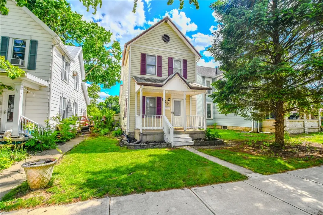 908 E Pearl Street, Miamisburg, OH 45342 - #1