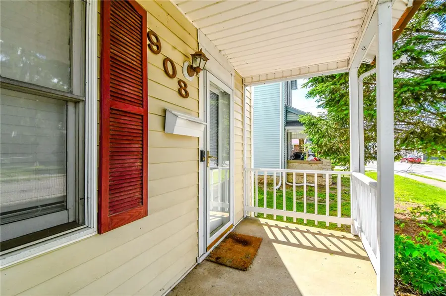 908 E Pearl Street, Miamisburg, OH 45342 - #2