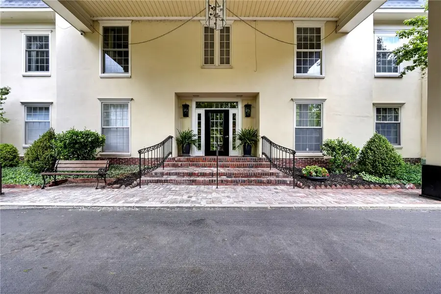 333 Oakwood Avenue #2A, Oakwood, OH 45409 - #3