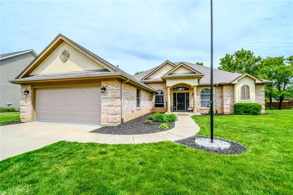 205 Charlie Drive, Englewood, OH 45315