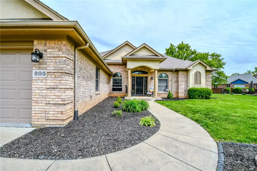 205 Charlie Drive, Englewood, OH 45315 - #2