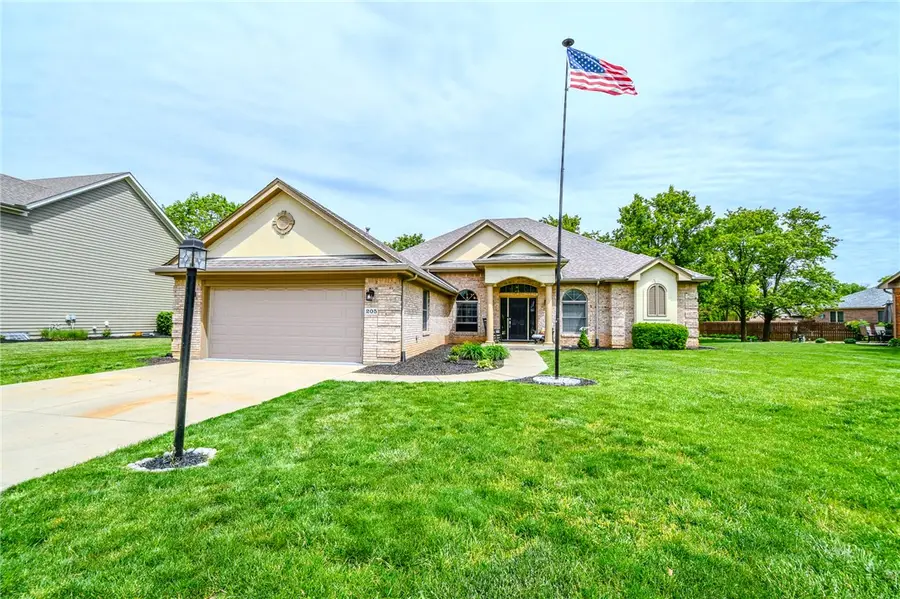 205 Charlie Drive, Englewood, OH 45315 - #3