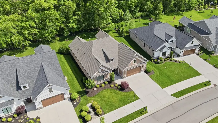 915 Hidden Branches Drive, Washington, OH 45458 - #2