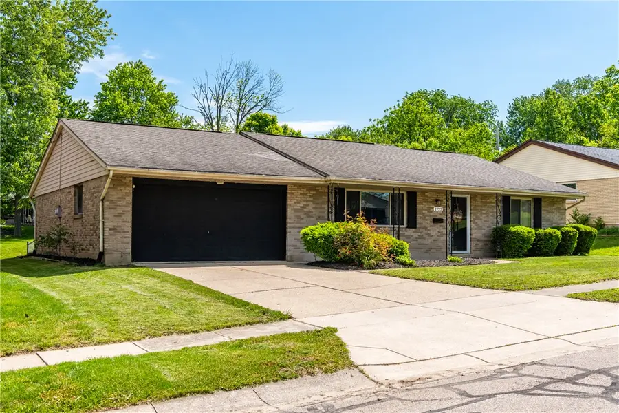 1725 Bayberry Drive, Miamisburg, OH 45342 - #2