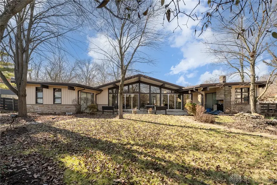 519 Valewood Lane, Dayton, OH 45405 - #3