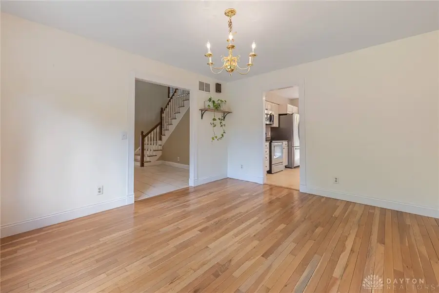215 Beverly Place, Oakwood, OH 45419 - #3