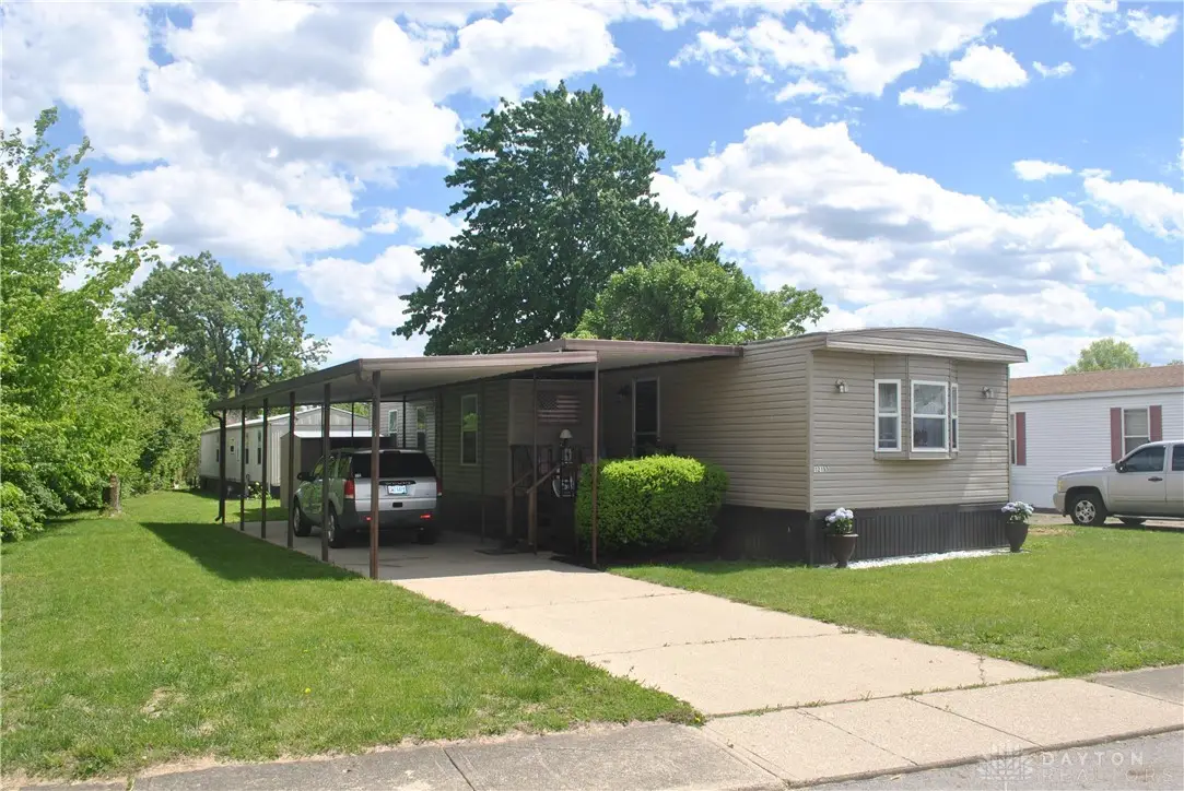 12155 Wellington Avenue, Bethel, OH 45341 - #1