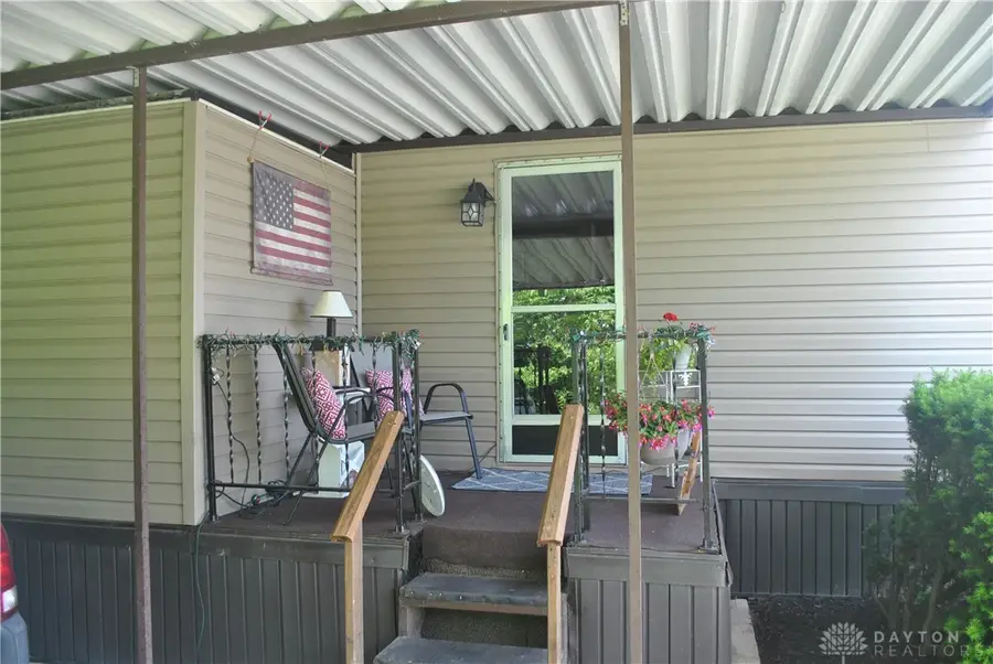 12155 Wellington Avenue, Bethel, OH 45341 - #3