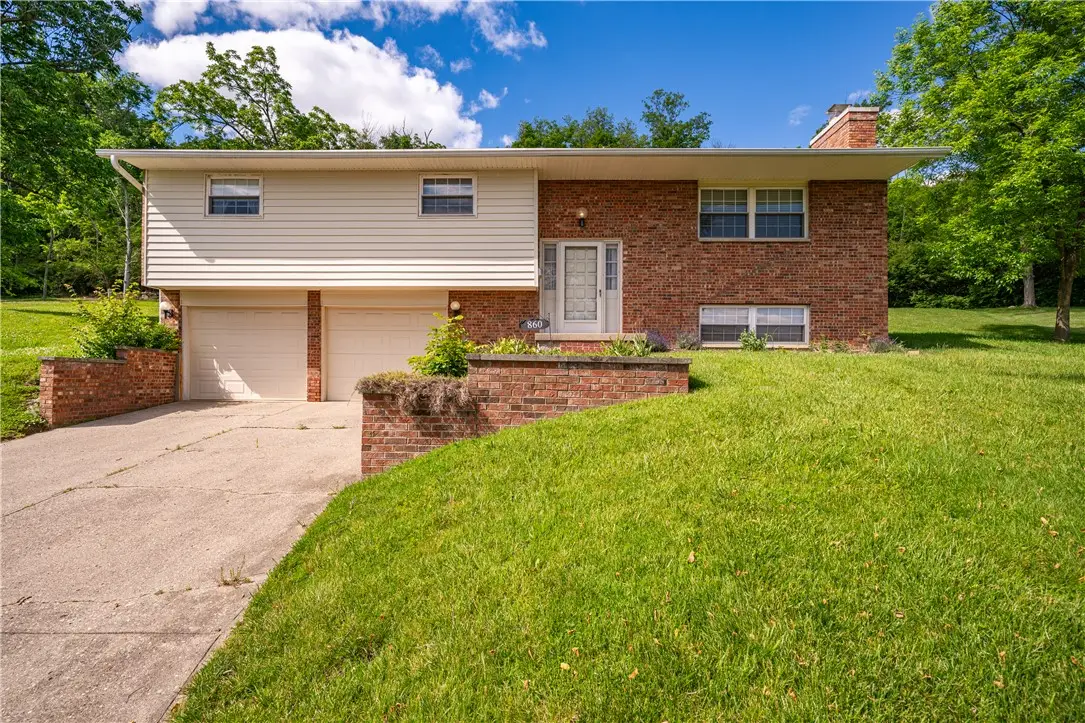 860 Lea Castle Place, Miamisburg, OH 45342 - #1