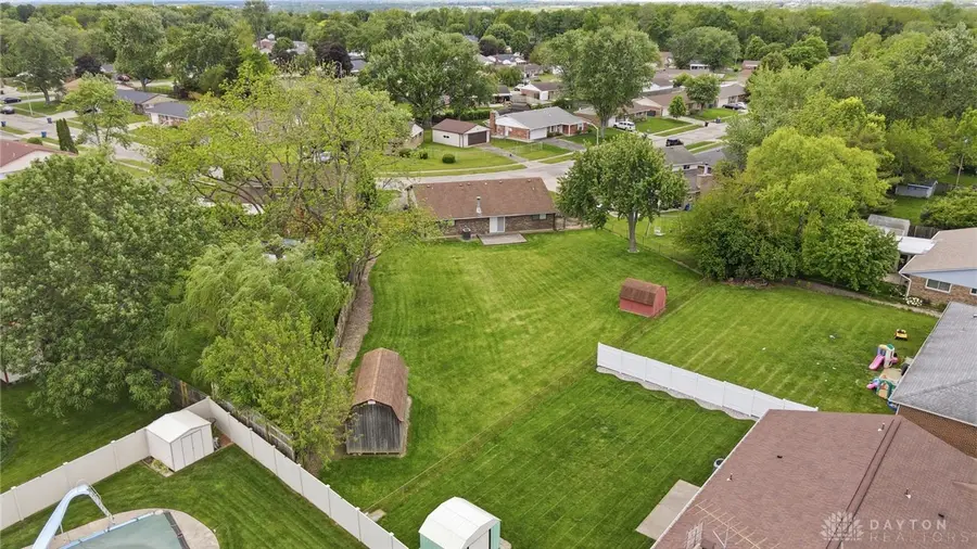 6824 Laurelview Drive, Huber Heights, OH 45424 - #3