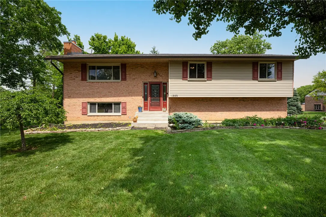 1353 S Elm Street, West Carrollton, OH 45449 - #1