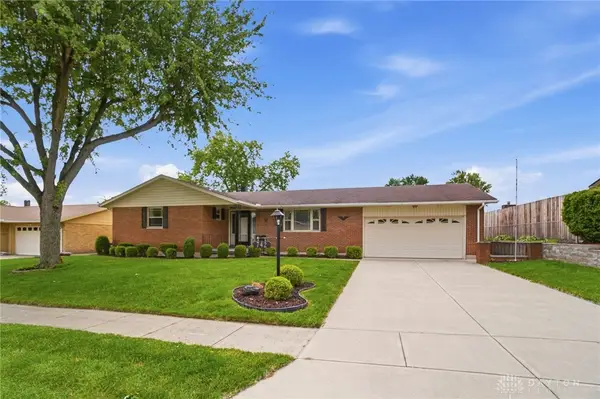 742 Greenview Drive, Tipp City, OH 45371