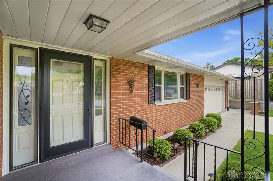 742 Greenview Drive, Tipp City, OH 45371 - #2