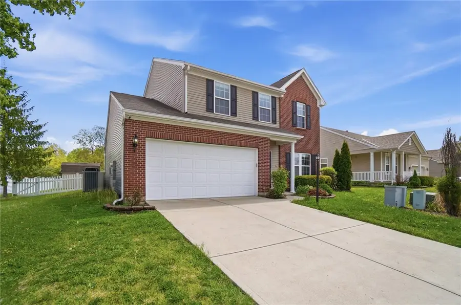 618 Chapelgate Drive, Fairborn, OH 45324 - #2