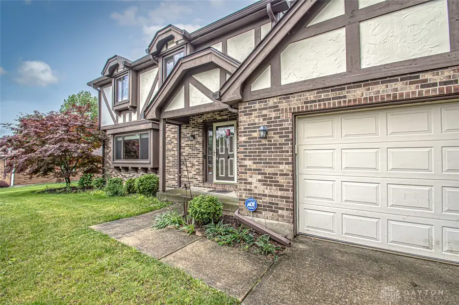 5512 Savina Avenue, Englewood, OH 45415 - #2